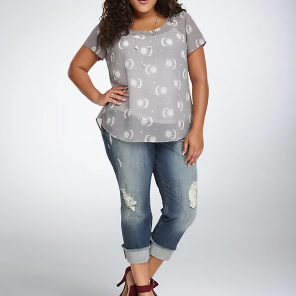 Torrid Gray Sun and Moon Blouse - Picture 2 of 7